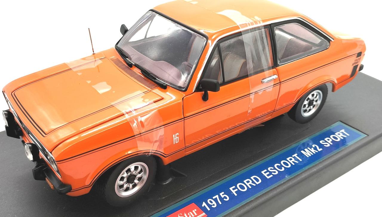 保護テープが貼られています。