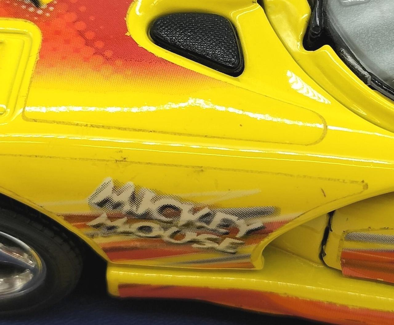 車体にヨゴレがございます。