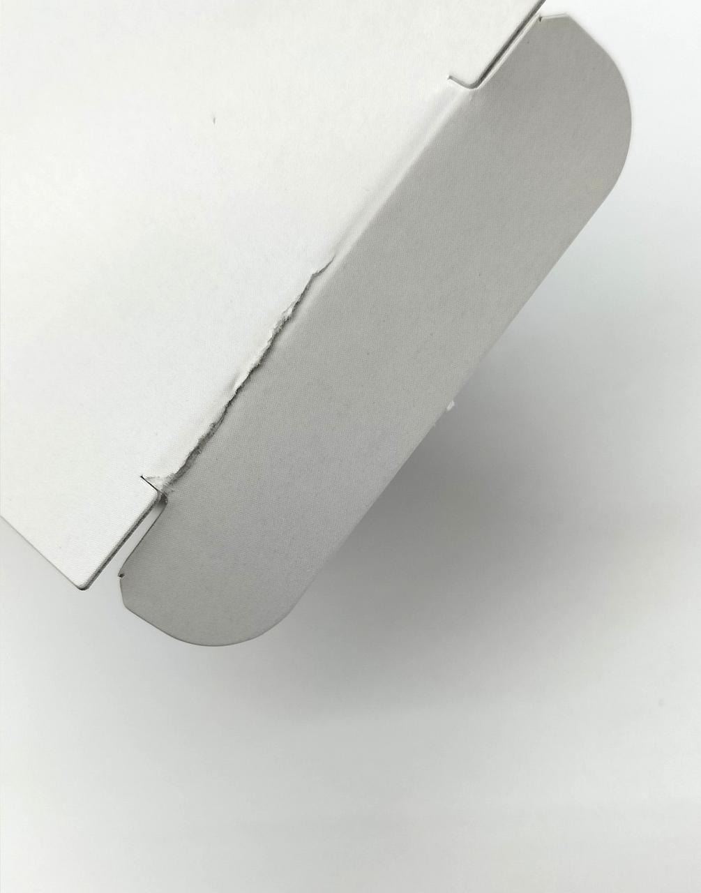 箱に少々破れあり