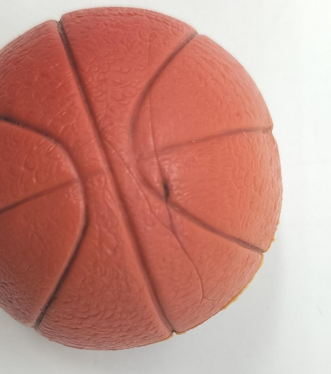 ボールにキズあり