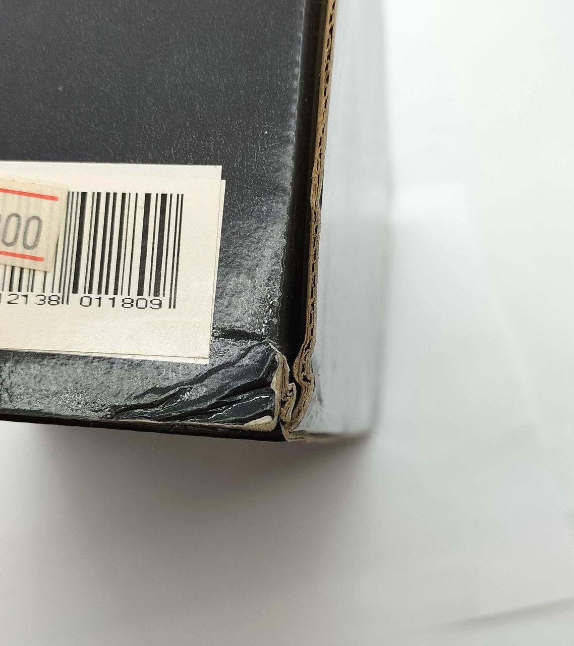 箱ダメージあり