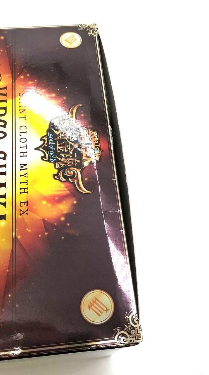 箱上部に潰れあり