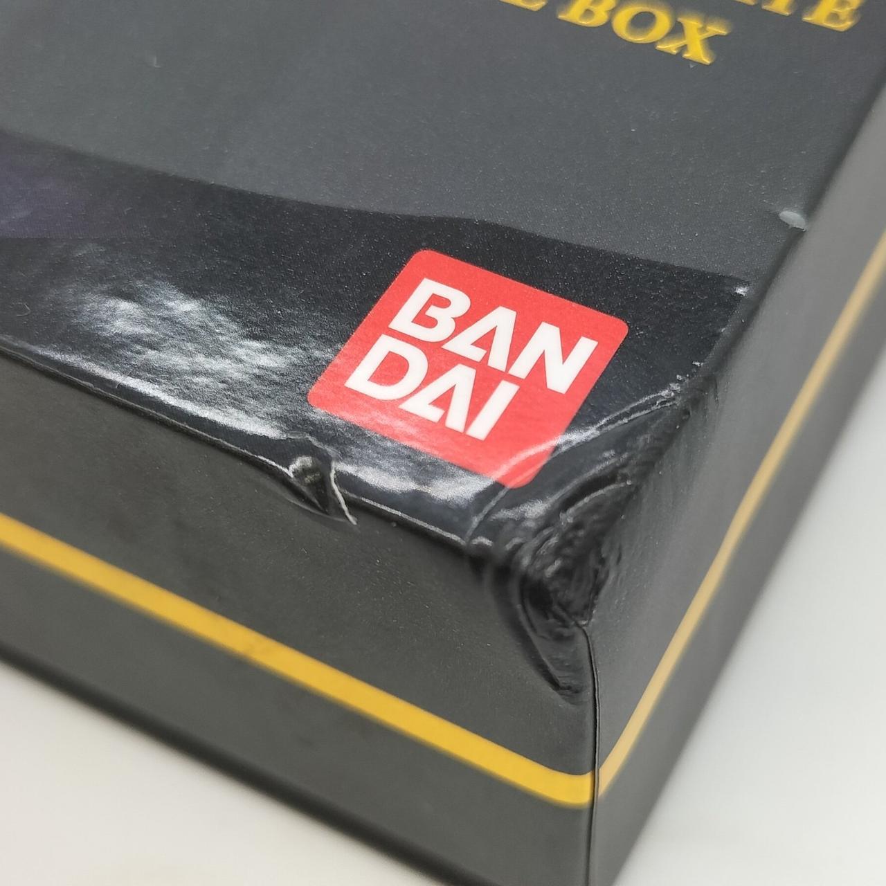 箱にキズ、凹みあります。