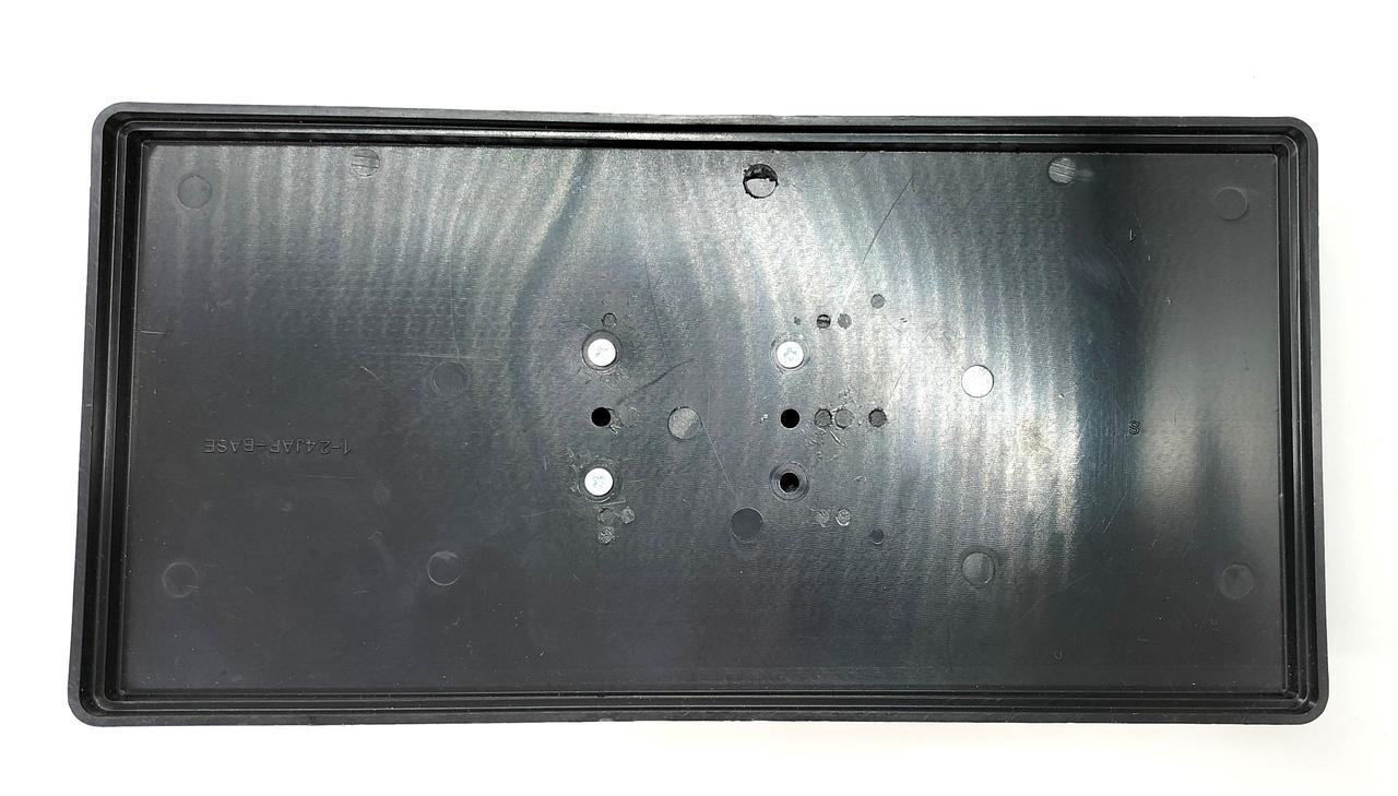 ネジが一本欠品しています。