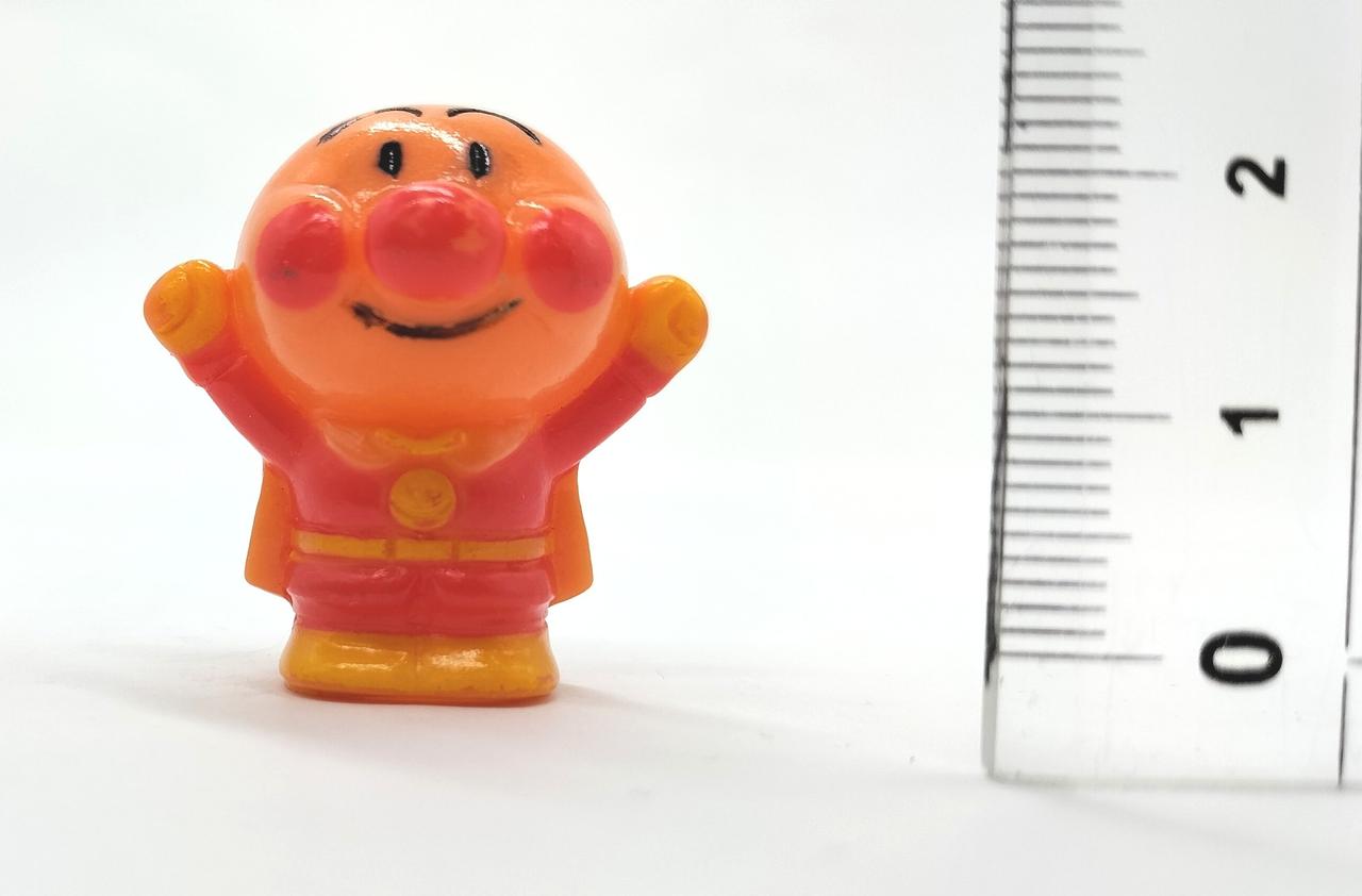 一個あたり約2.5センチほどの大きさです