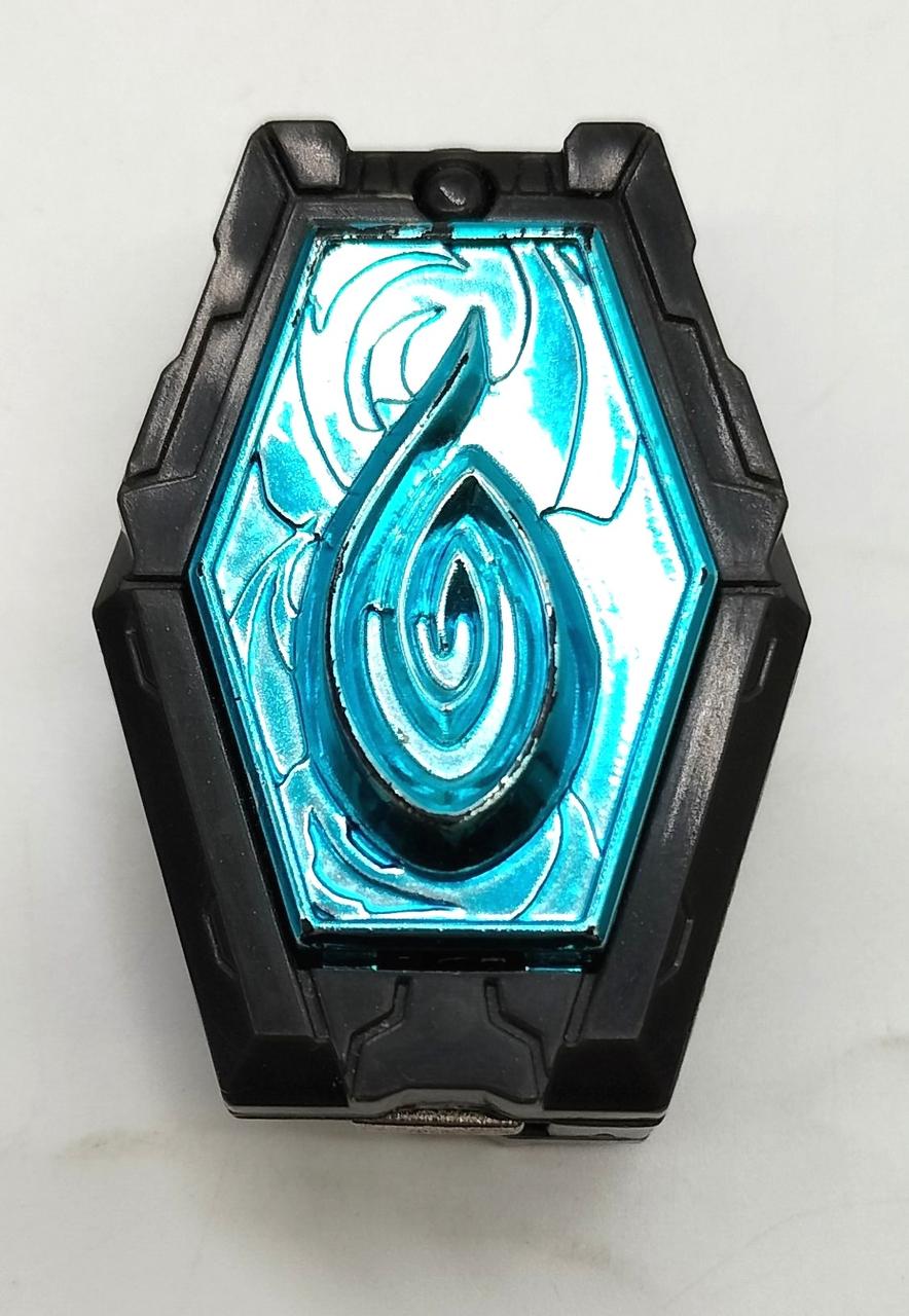 アクアキーのみ付属。