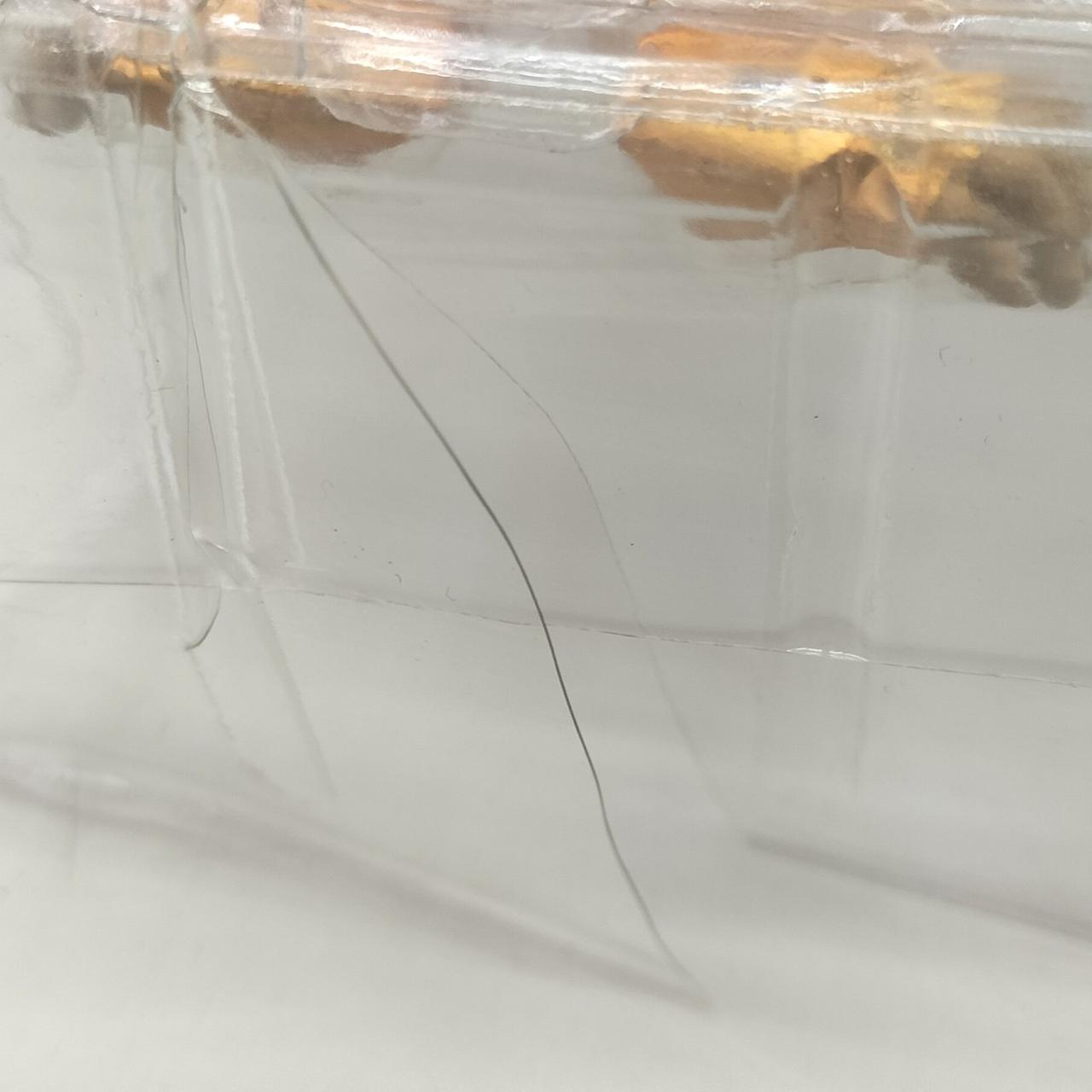 ブリスターに割れあり