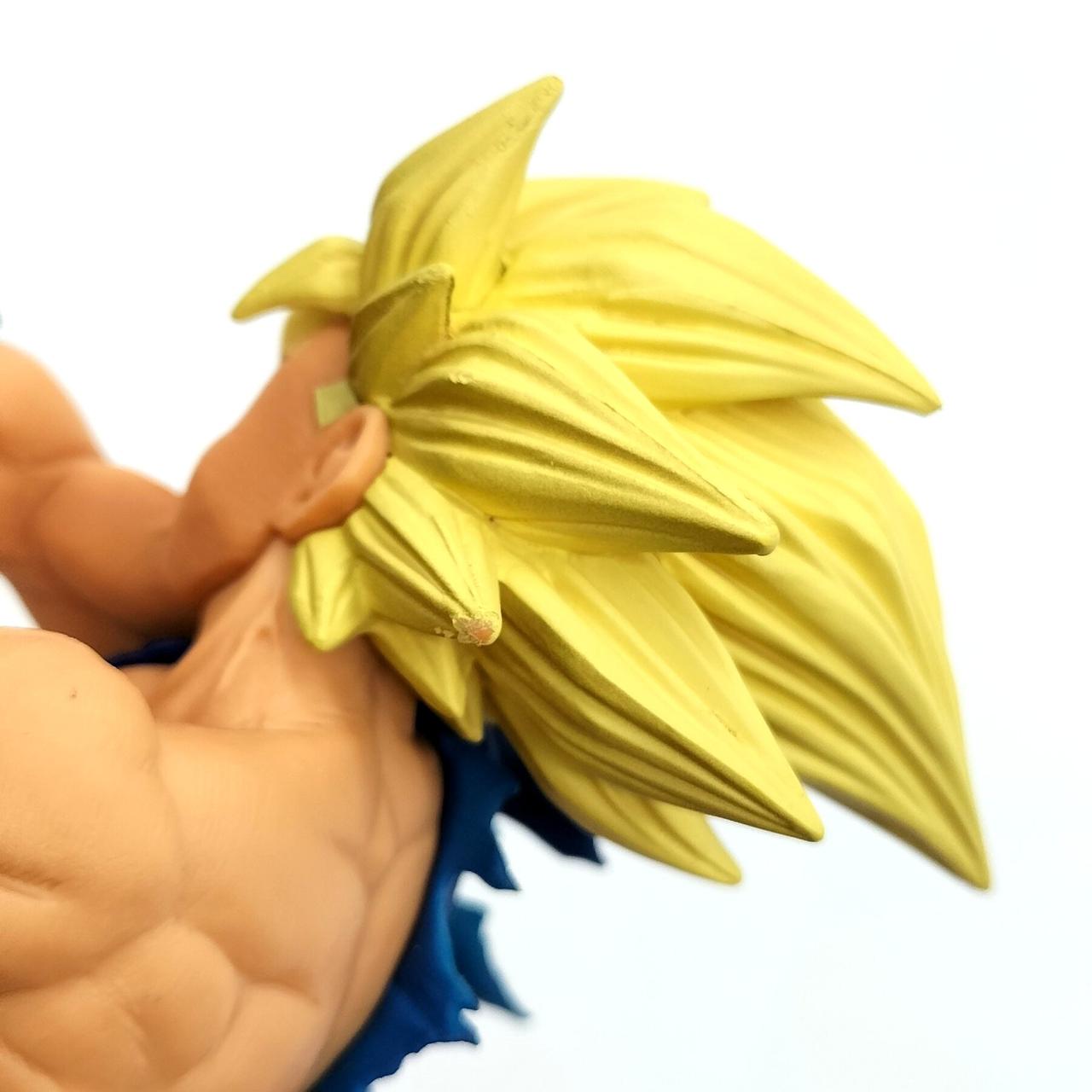 髪先に削れあり。