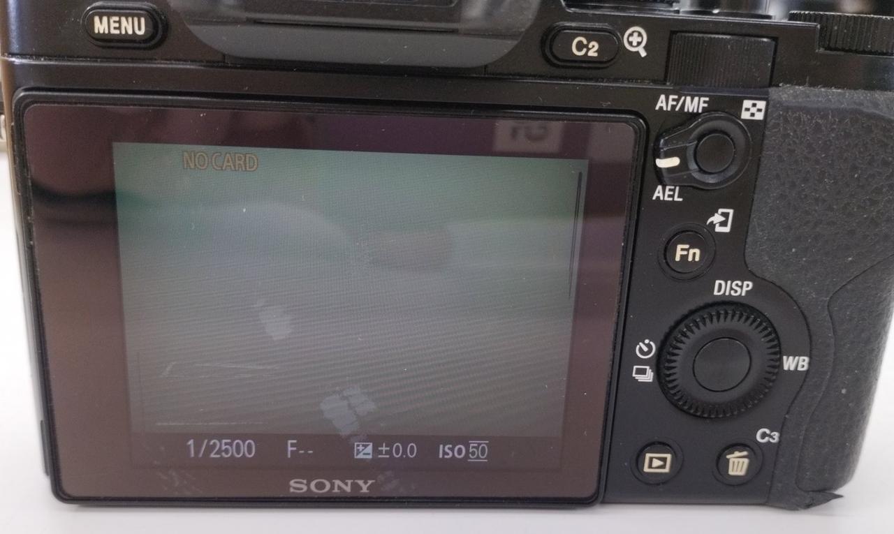 液晶画面端に黒い線が入ります。