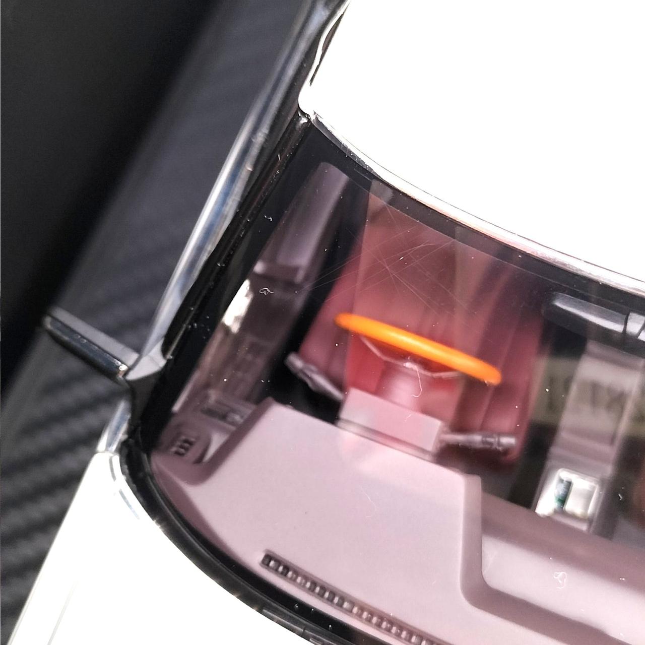 フロントガラスに一部傷あり