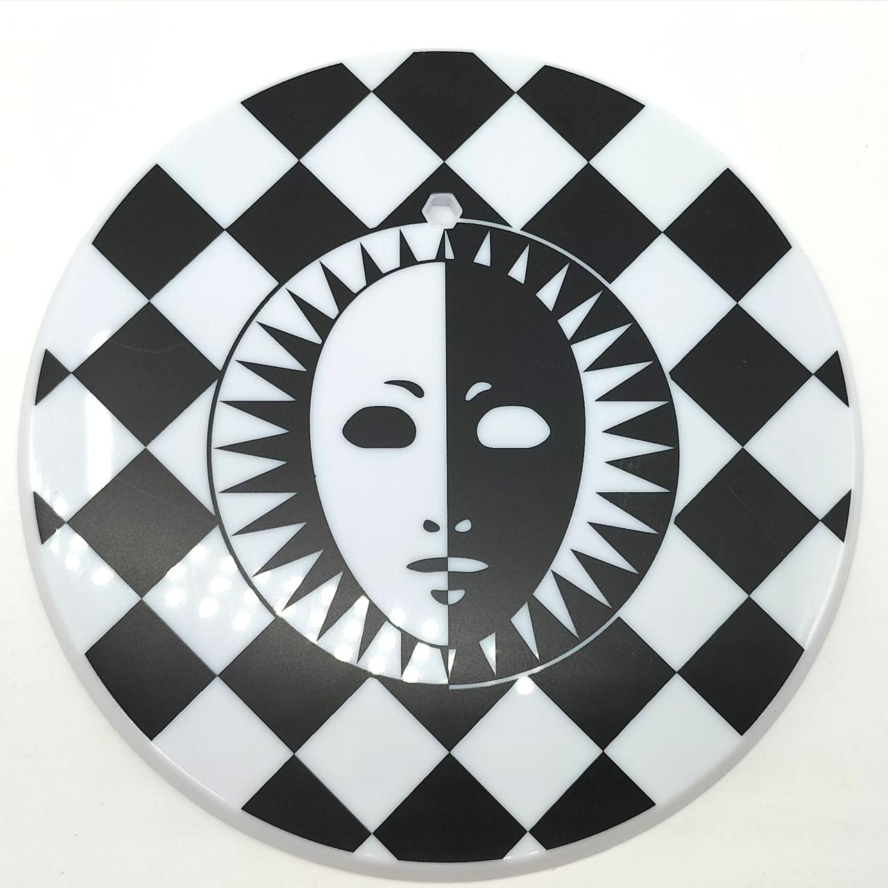 左側に微細な擦れあとあり