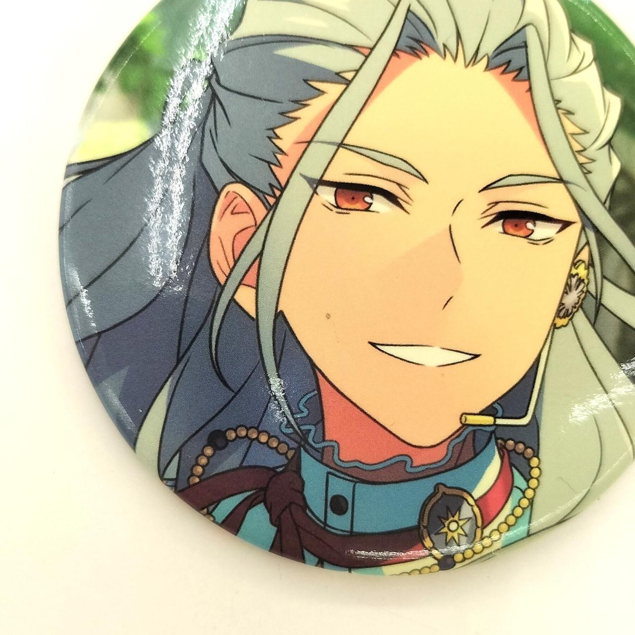 こちらの一点のみ頬にわずかな汚れあり