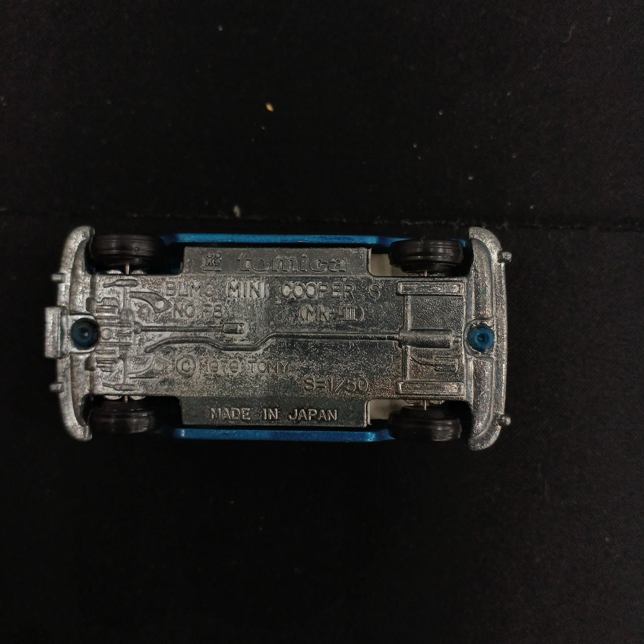 日本製トミカです