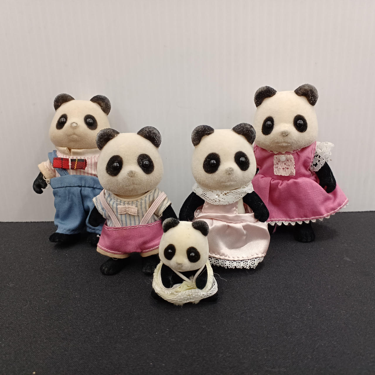 服は違うものが混ざってます