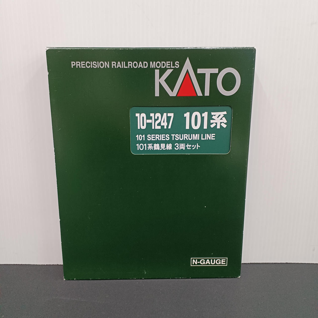 室内灯装備
クモハのみ点灯しません