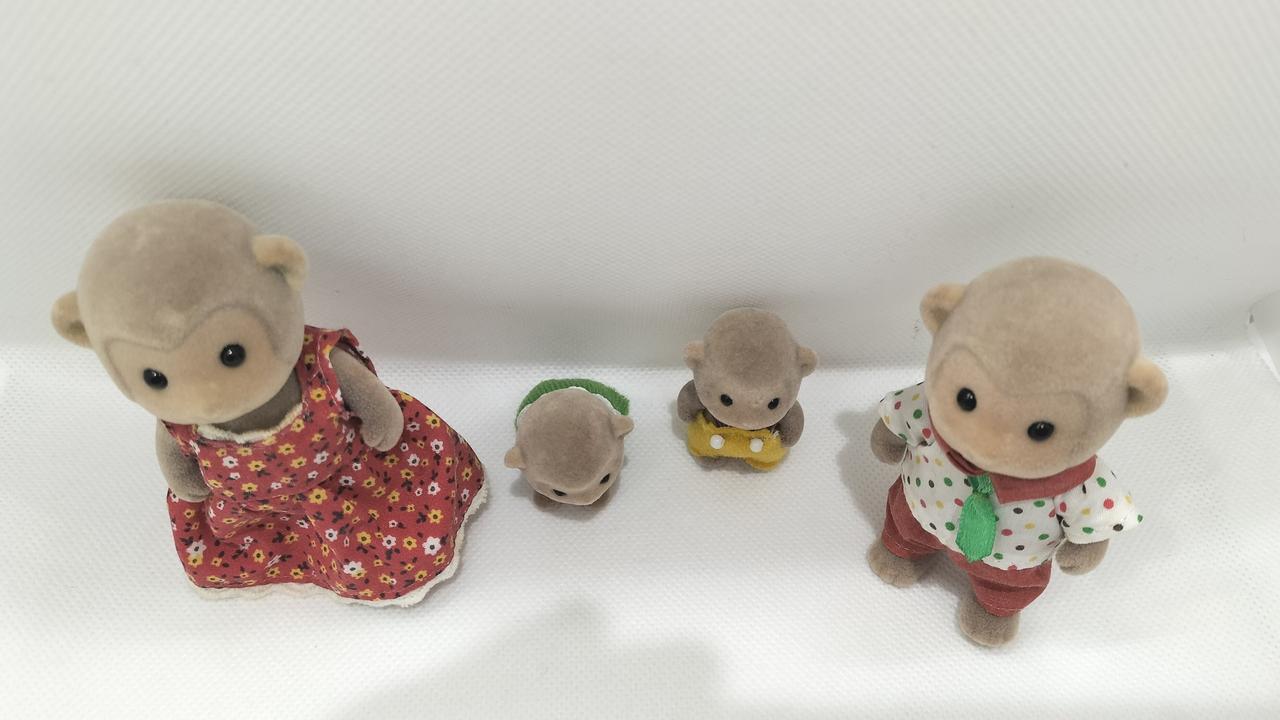 シルバニアファミリー　サルファミリー Amazon.co.jp: シルバニアファミリー 人形 【 サルファミリー