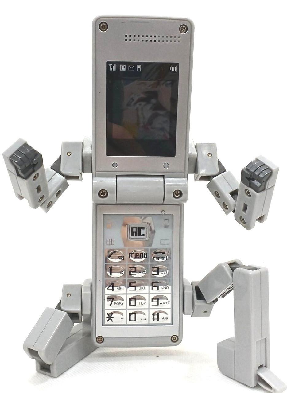 文字盤の欠けは光の反射です