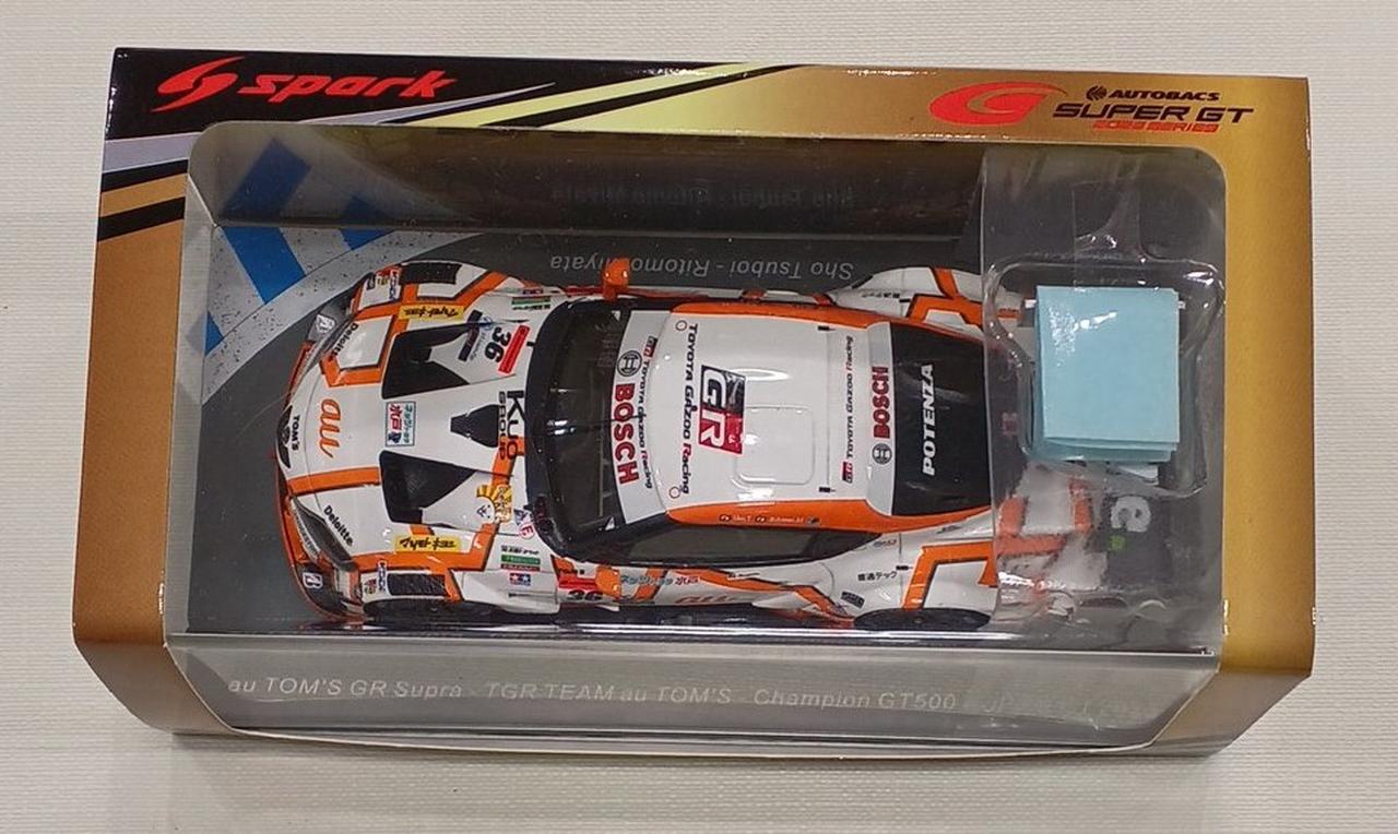 保護ケース付 TOM'S限定 au TOM’S GR Supra 2022 富士 トムス特注【2022年 GT第2戦 富士仕様】36号車 au TOM'S GR SUPRA