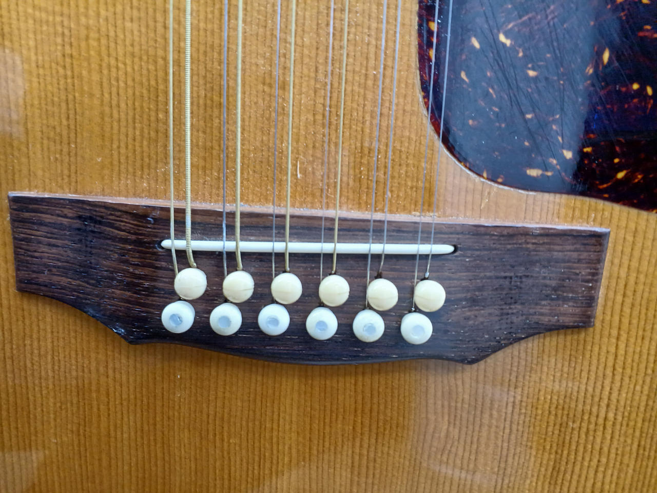 ギルド GUILD D125CH ギター ハードケース付き ギルド GUILD D125CH ギター ハードケース付き 楽器・機材