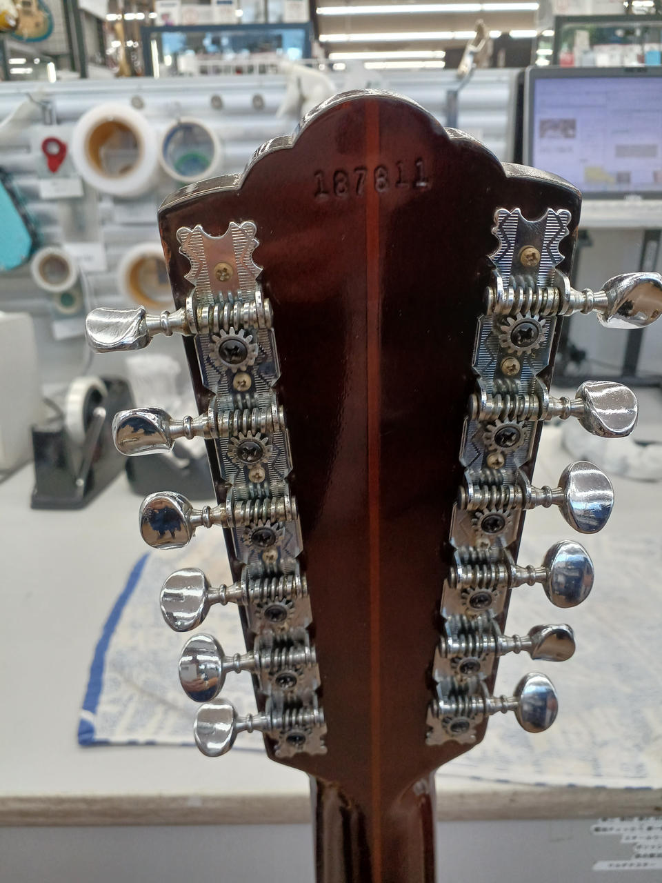 ギルド GUILD D125CH ギター ハードケース付き ギルド GUILD D125CH ギター ハードケース付き 楽器・機材