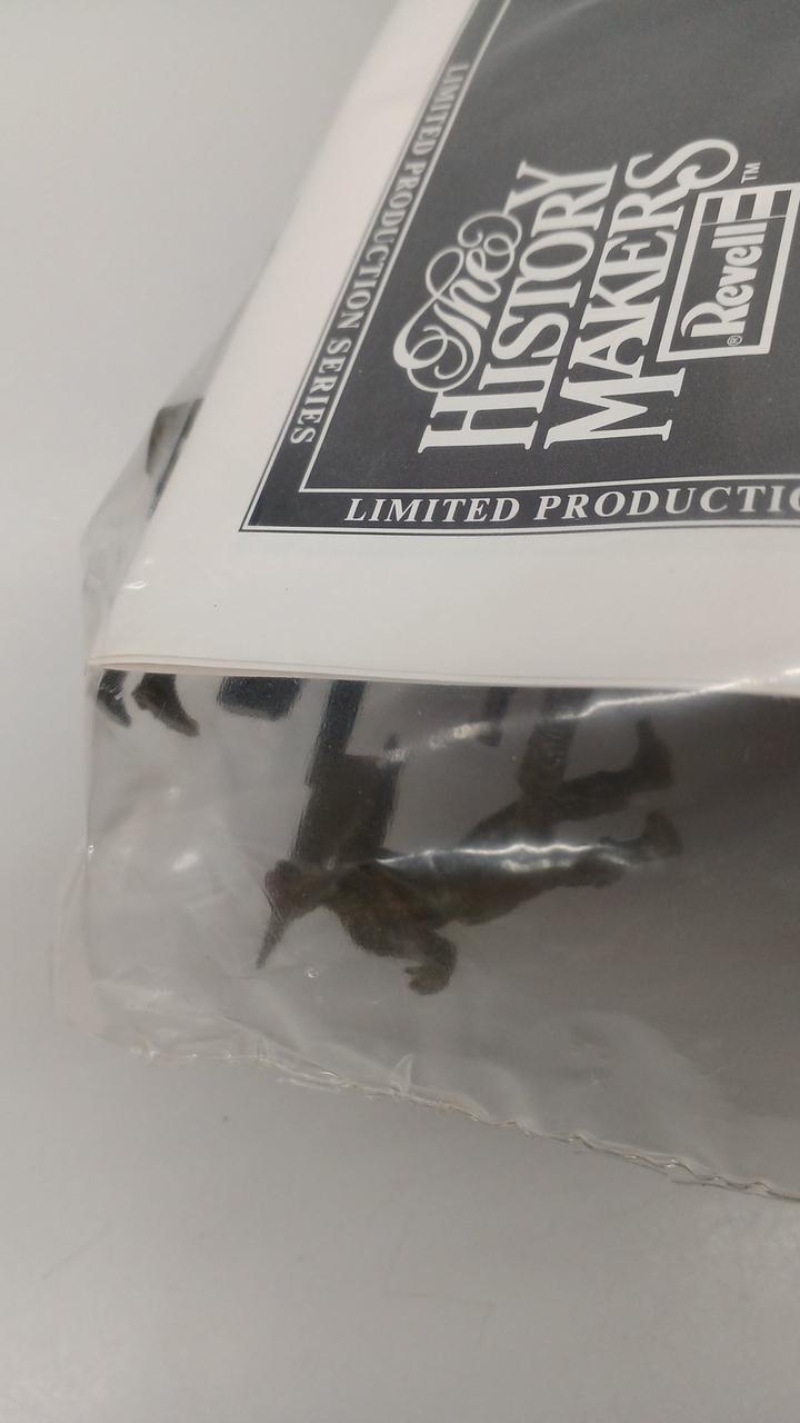 パーツ外れています