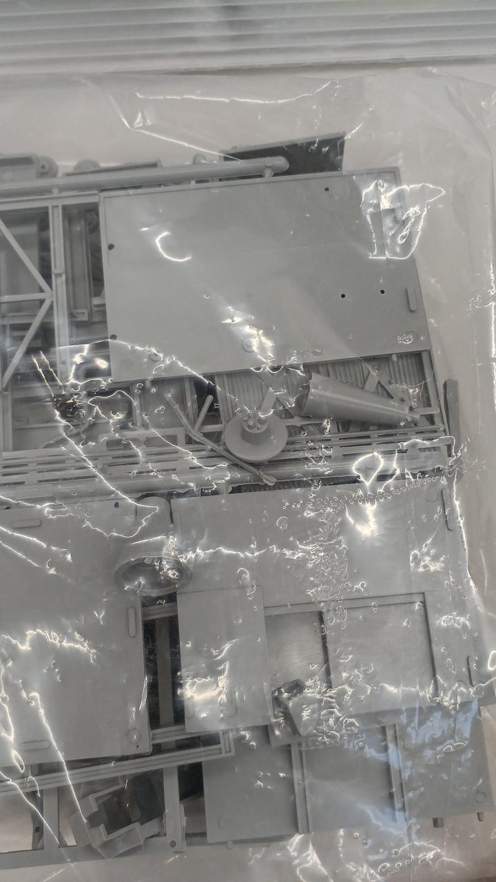 一部パーツ外れています