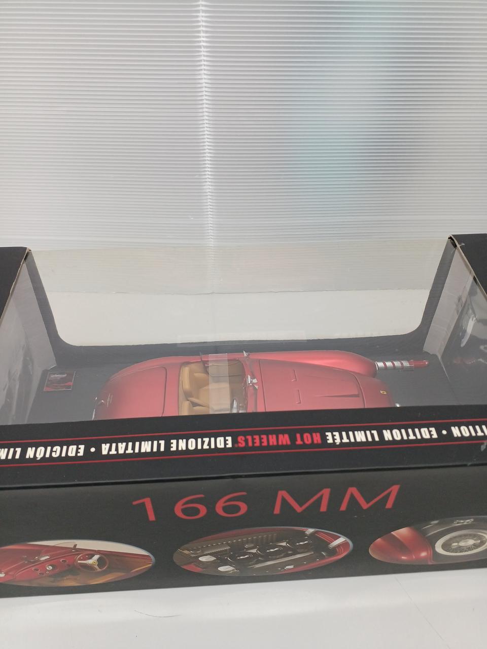 ケースうっすら日焼けしてます