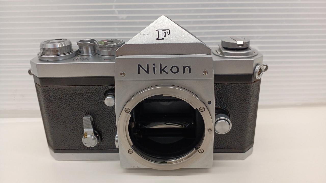 ★フィルム入門に！ニコンの名機★EM+ニッコール f1.4＊初期保証付＊完動品 ボケ味比較！ニコン・ニッコールZ35mm F1.4とZ35mm F1.8 S - YouTube