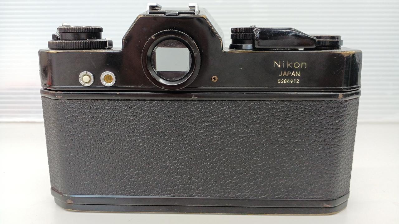 美品 ニコン Nikomat EL ブラック モルト新品交換済 M464 美品 ニコン Nikomat EL ブラック モルト新品交換済 M464 - メルカリ