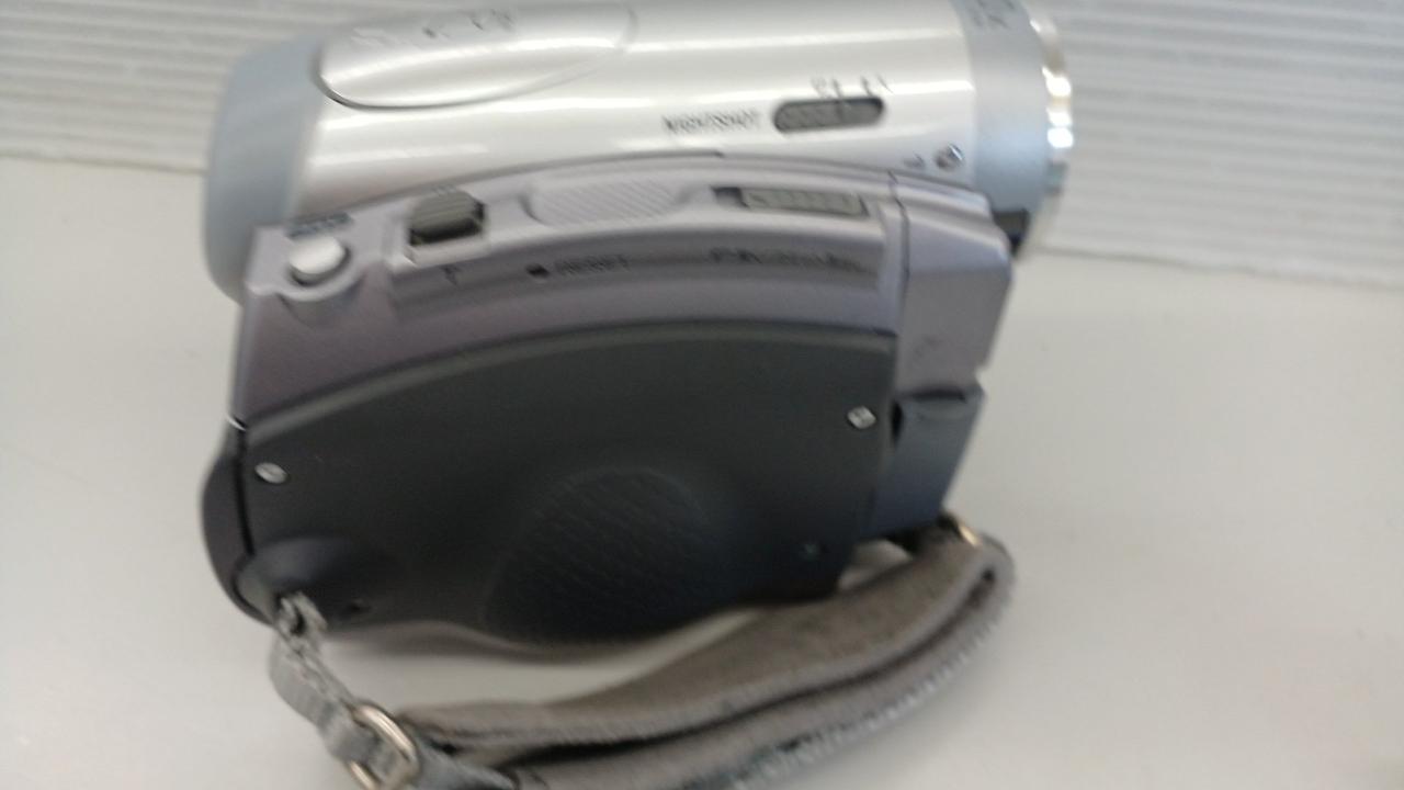 Sony Handycam 72x MiniDV ビデオカメラ本体 Sony Handycam 72x MiniDV ビデオカメラ本体