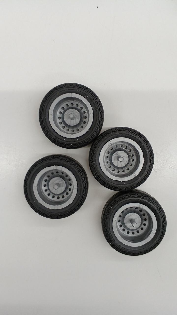 B24→組済(タイヤホイール)