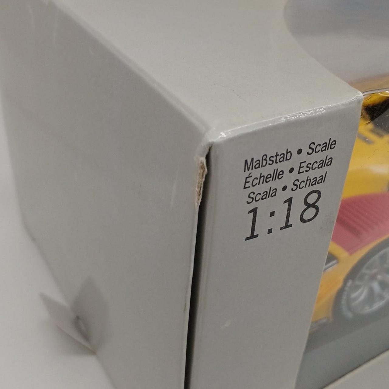 外箱に破れ有り