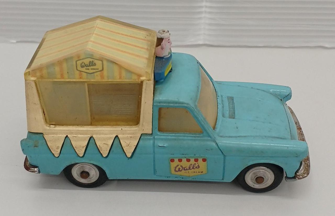 窓くもり、黄ばみあり