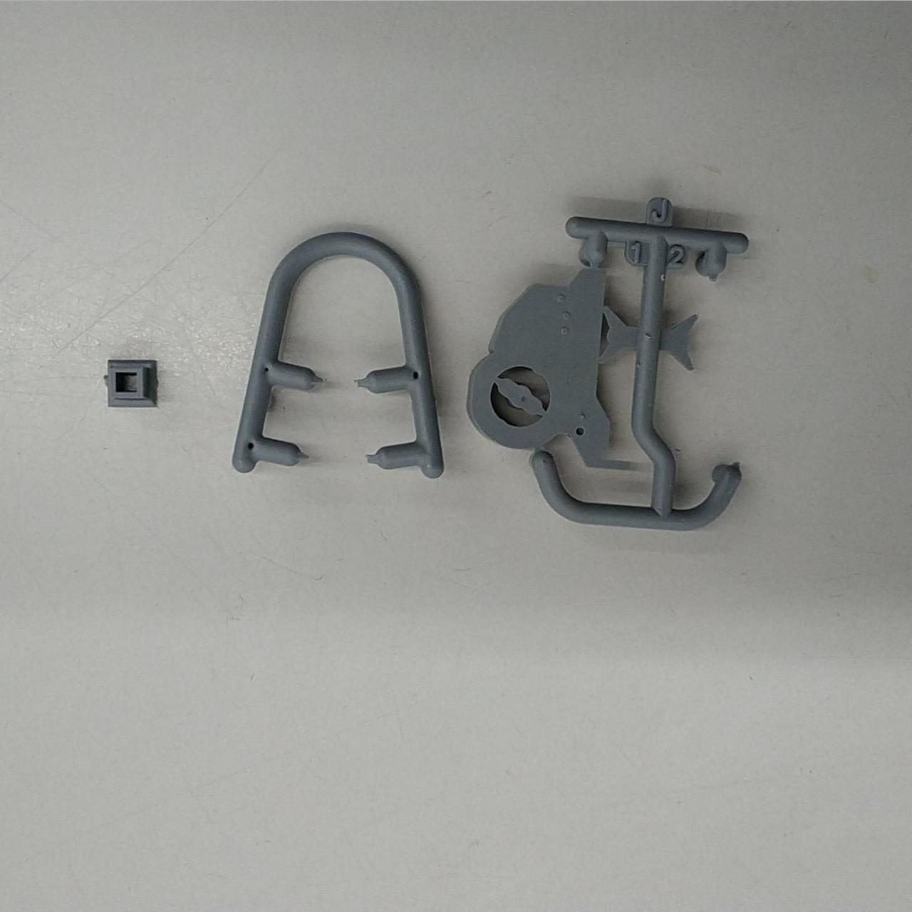 片側欠品 ・不明パーツ有り