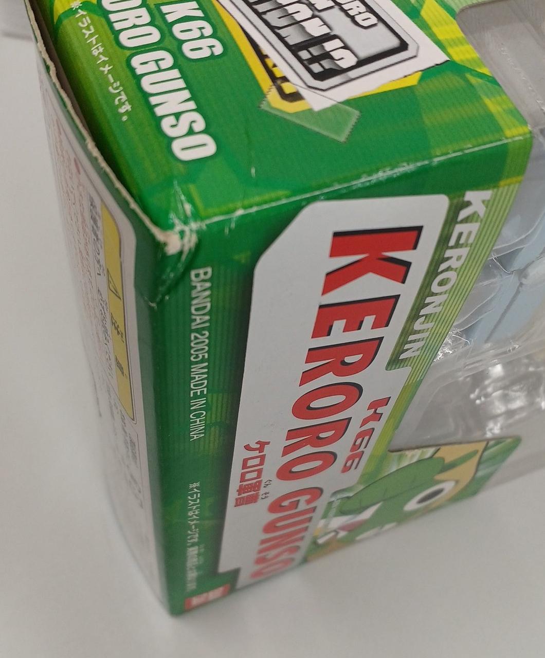 外箱の角に傷み有り