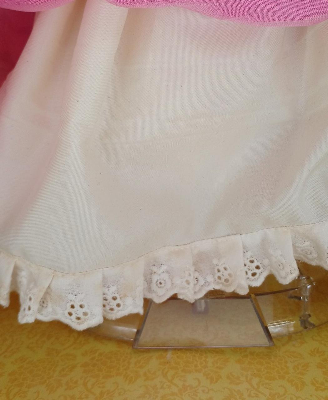 レースの部分にシミ有り