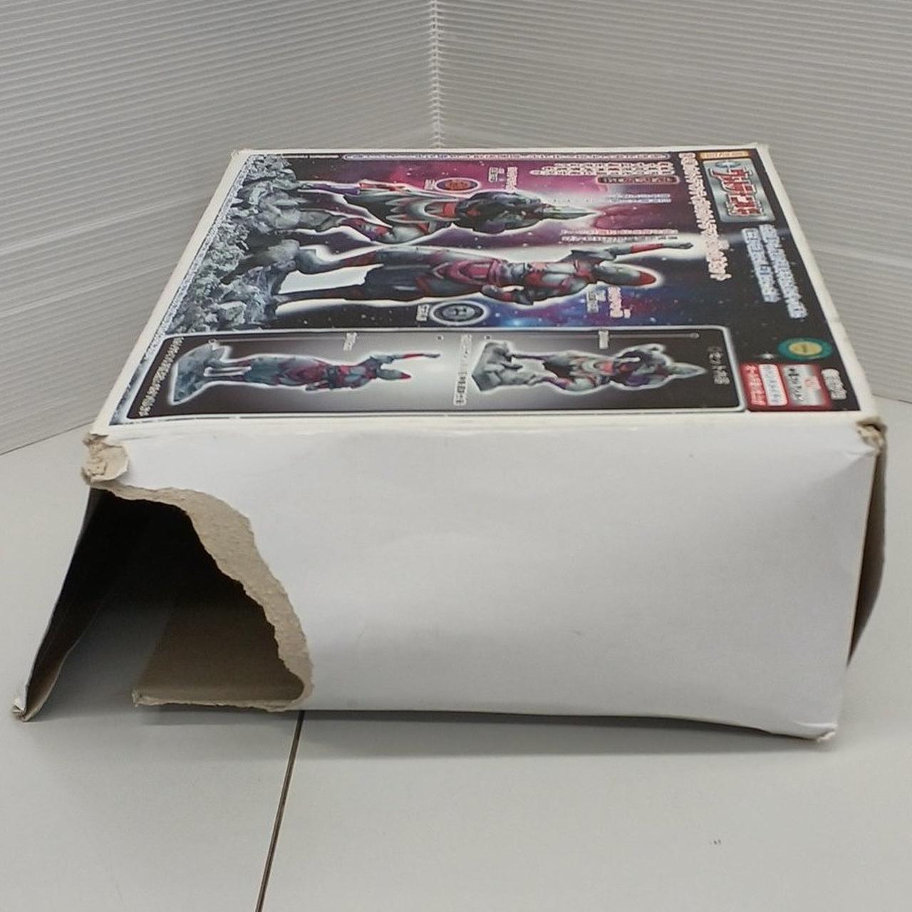 外箱に破れ有り