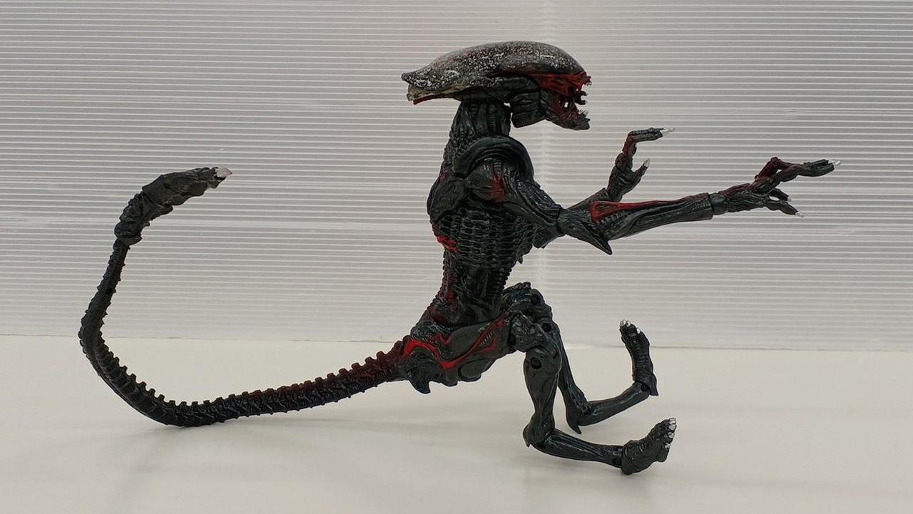 NECA|エイリアン|【ハードオフ公式通販】オフモール|2081270000007601