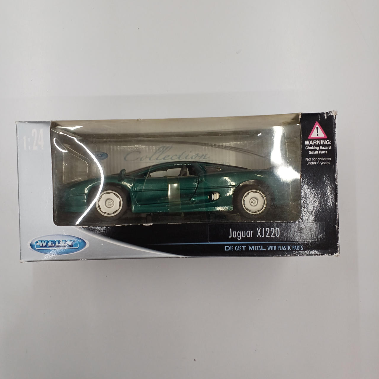 細かいキズ汚れあり。