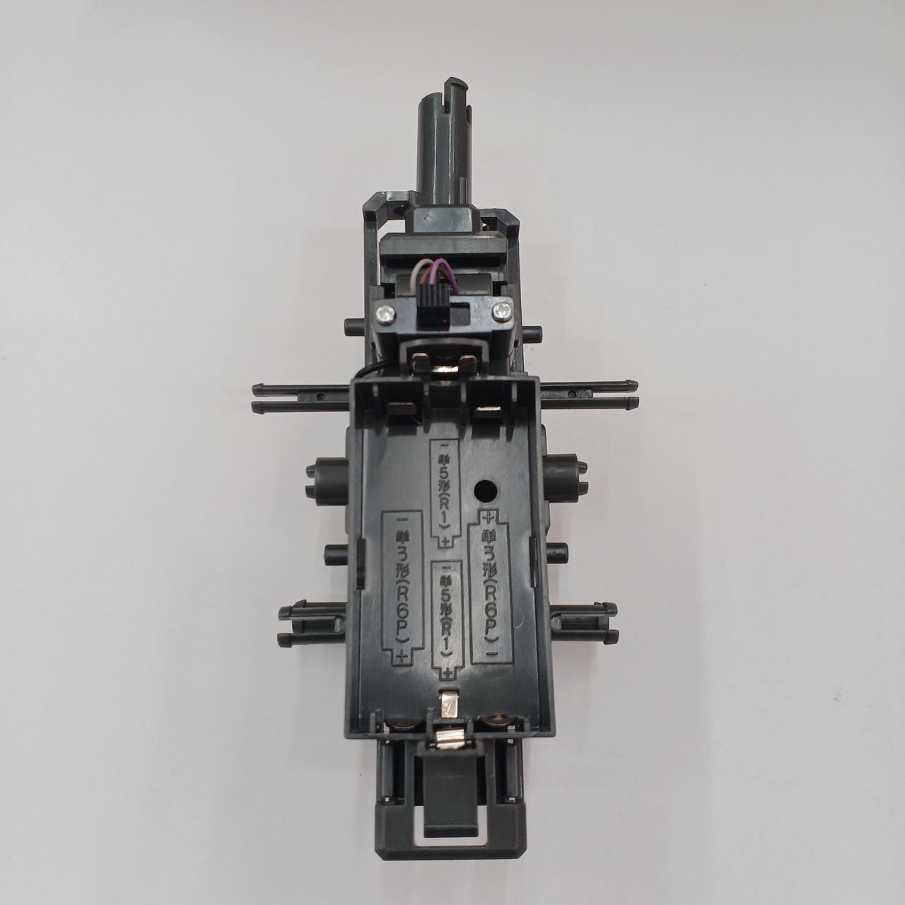 単5電池が無く動作確認出来ませんでした。