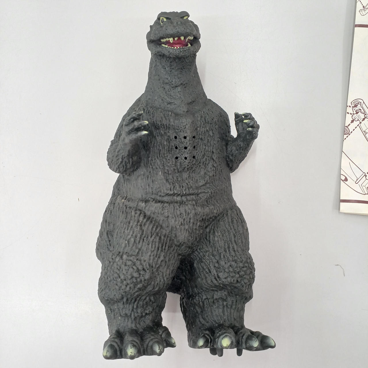 身体しっぽはゴム製
経年劣化汚れあり