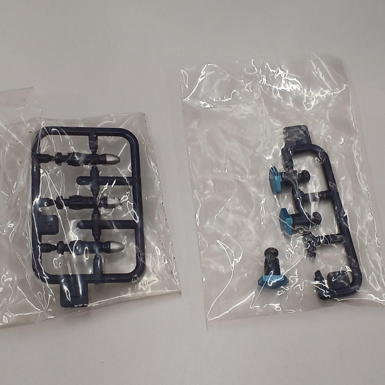 開封されているパーツですが揃ってます