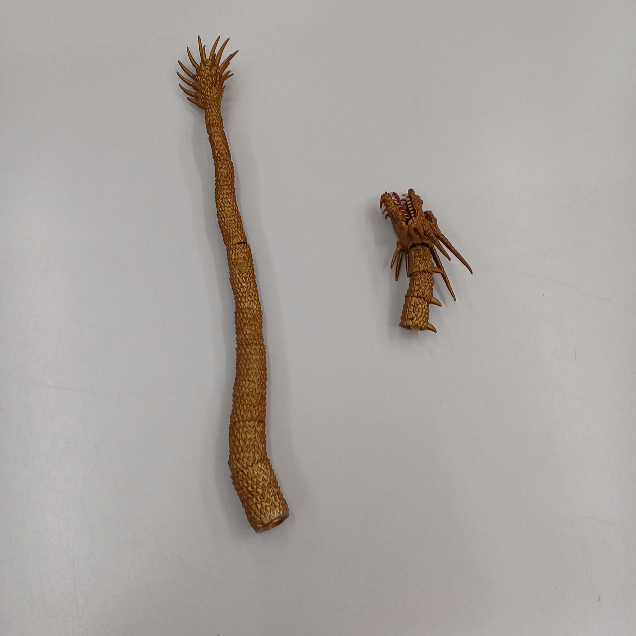 このパーツ外れやすいです。