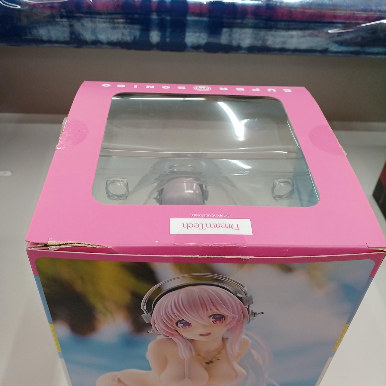 箱が破れています