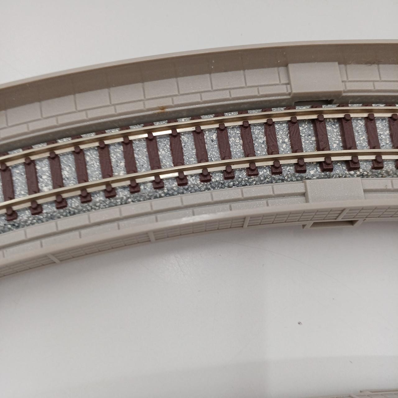 所々にシミ汚れあり