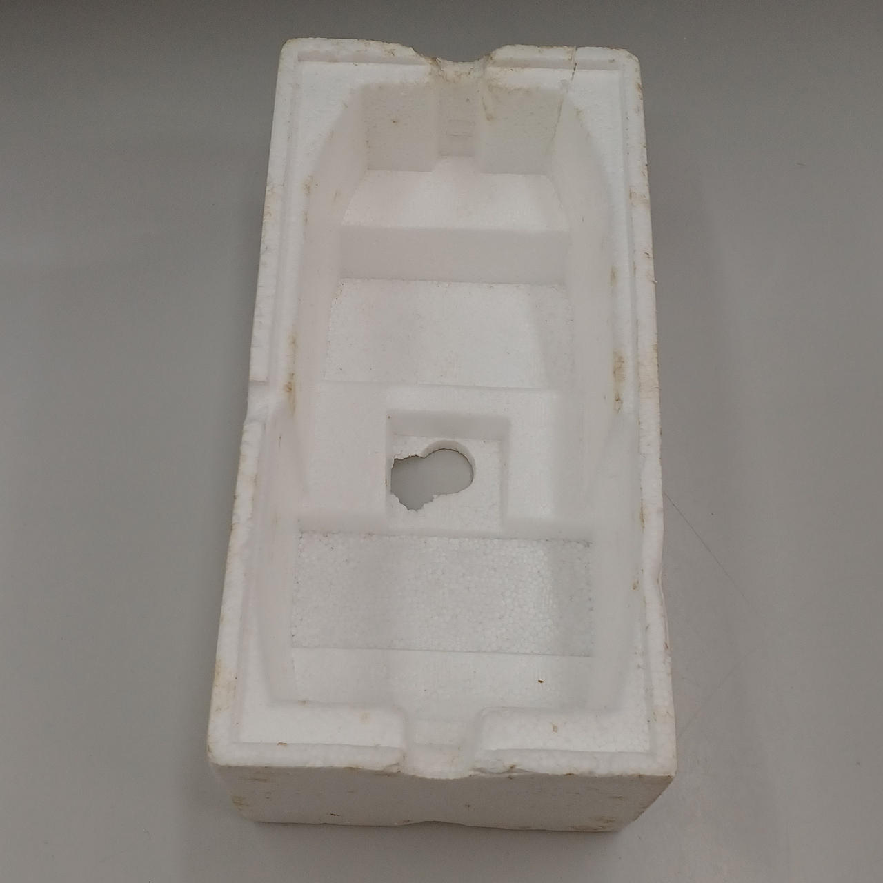 全体的に経年劣化汚れあります