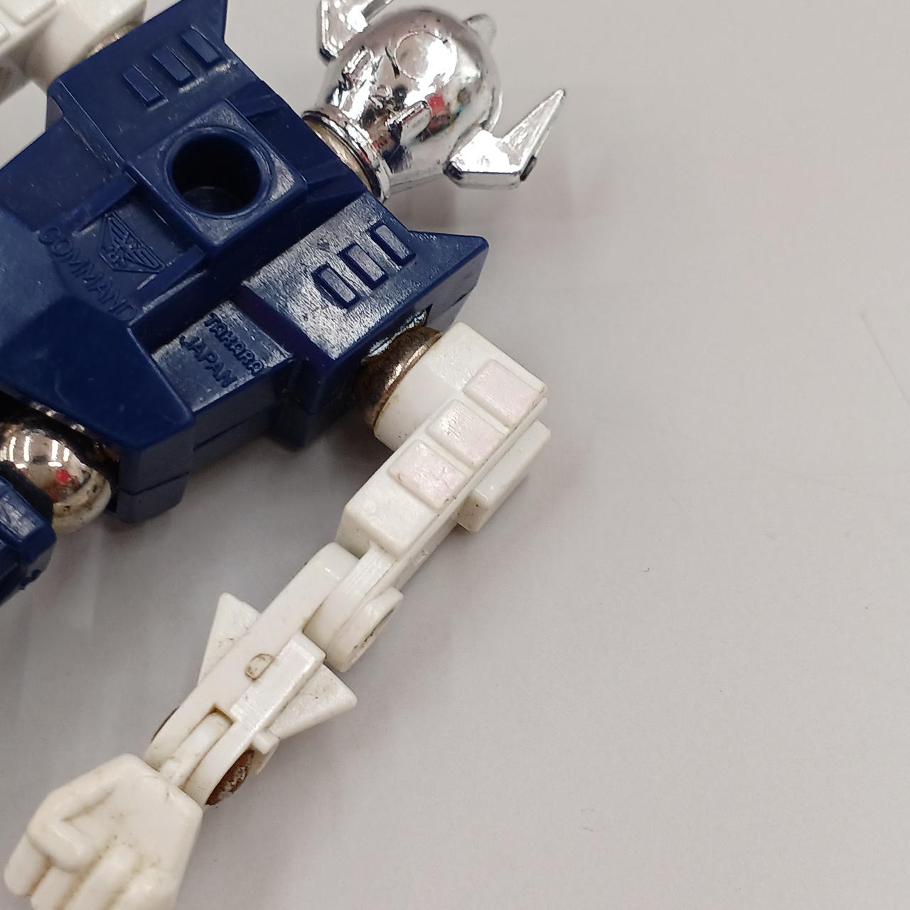 肩部分赤く汚れてます