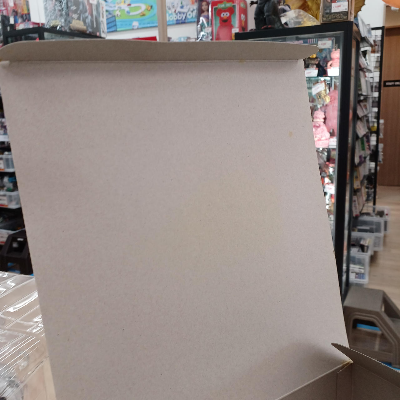 箱内側黄ばみ変色あり