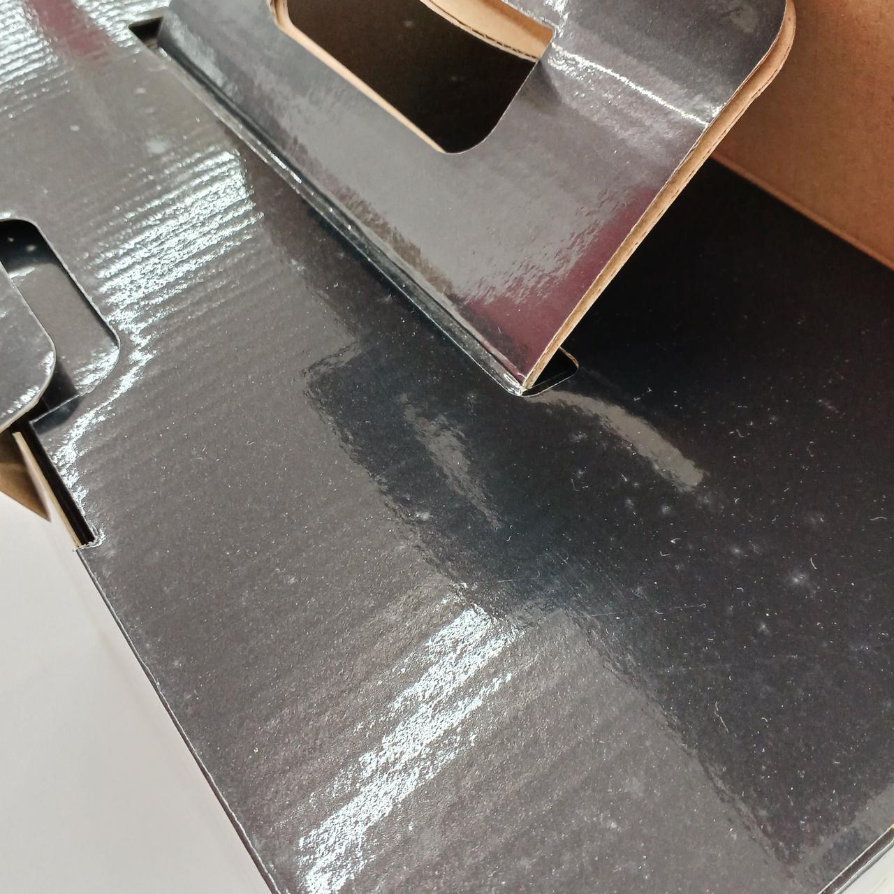 箱ブリスター経年劣化汚れございます