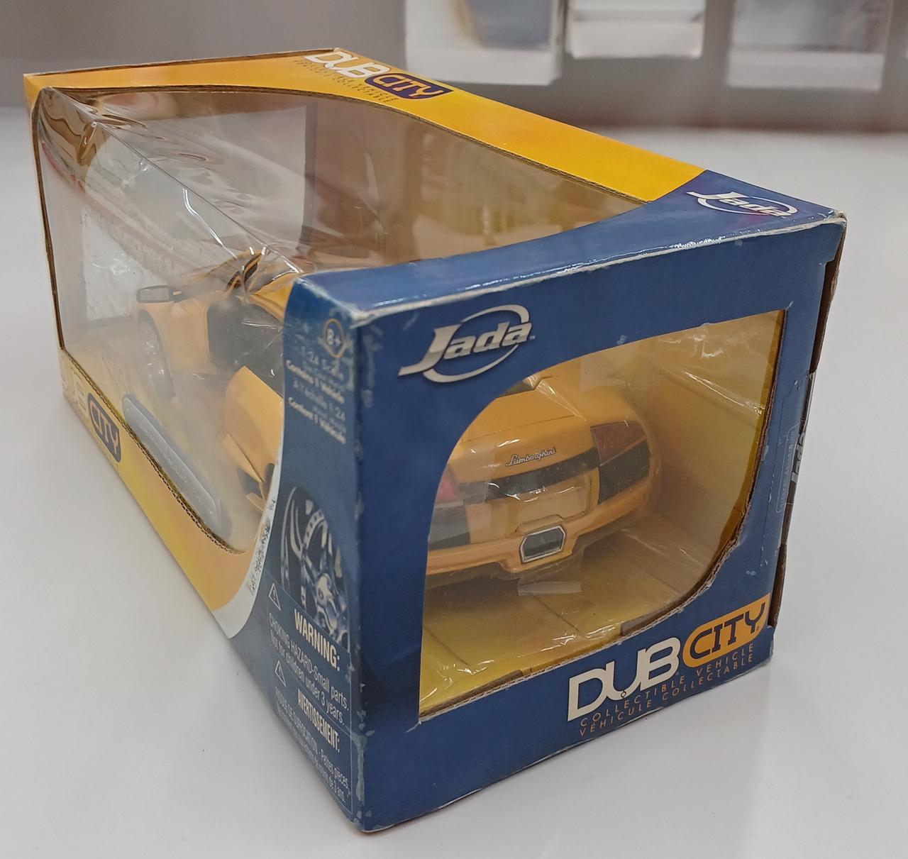 箱の角など、擦りキズ汚れあり